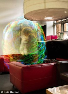 article-2662507-1EEB843800000578-232_306x423