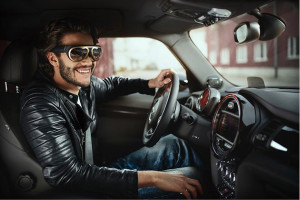 mini-augmented-reality-driver-600