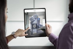 microsoft-expands-its-augmented-reality-app-portfolio-from-hololens-android-ios.w1456