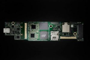 Intel's mobile client platform, code-named “Lakefield,” introduces the industry’s first product with 3D stacking and hybrid computing architecture. Leveraging Intel’s latest 10nm process and Foveros advanced packaging technology, Lakefield offers OEMs more flexibility for thin-and-light form factor PCs. (Credit: Intel Corporation)